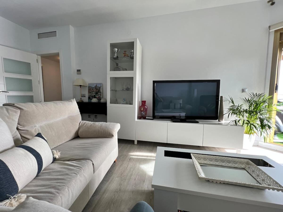 Апартаменты Fuengirola, Dona Sofia Amazing Sea View Экстерьер фото